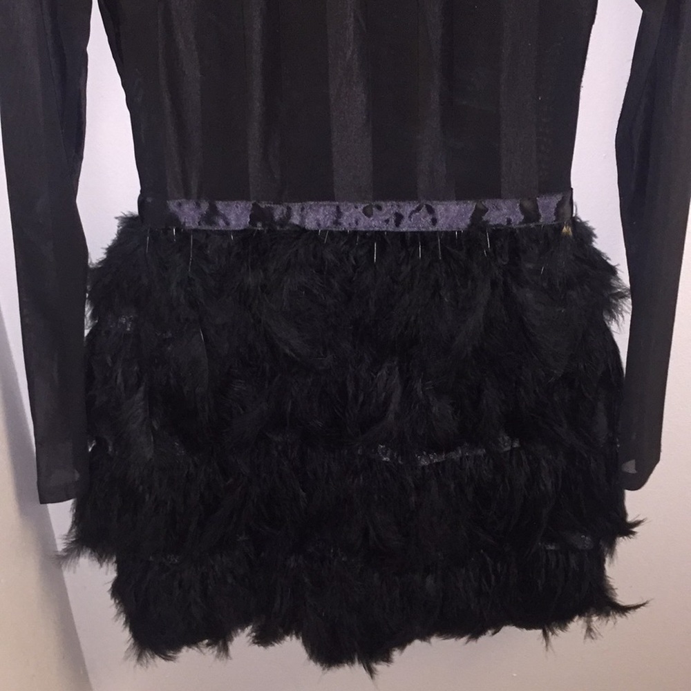 Black feather dress - Picture 2 of 6